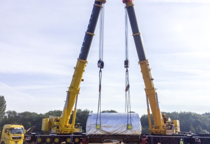 Xe Cẩu Tự Hành, Xe Cẩu Bánh Lốp, Xe Cẩu Bánh Xích – Khác Nhau Ở Điểm Nào?