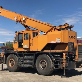 THUÊ XE KATO 30 TẤN